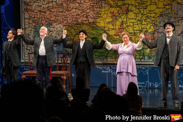 Jason Sanchez, Patrick Page, Jake Berne, Kristine Nielsen, Adrien Rolet Photo