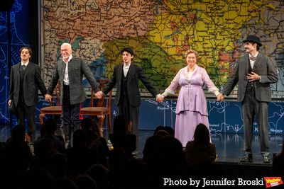 Jason Sanchez, Patrick Page, Jake Berne, Kristine Nielsen, Adrien Rolet Photo