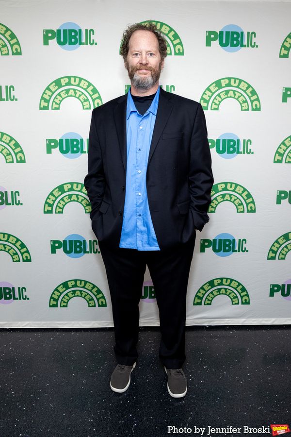 Shuler Hensley Photo