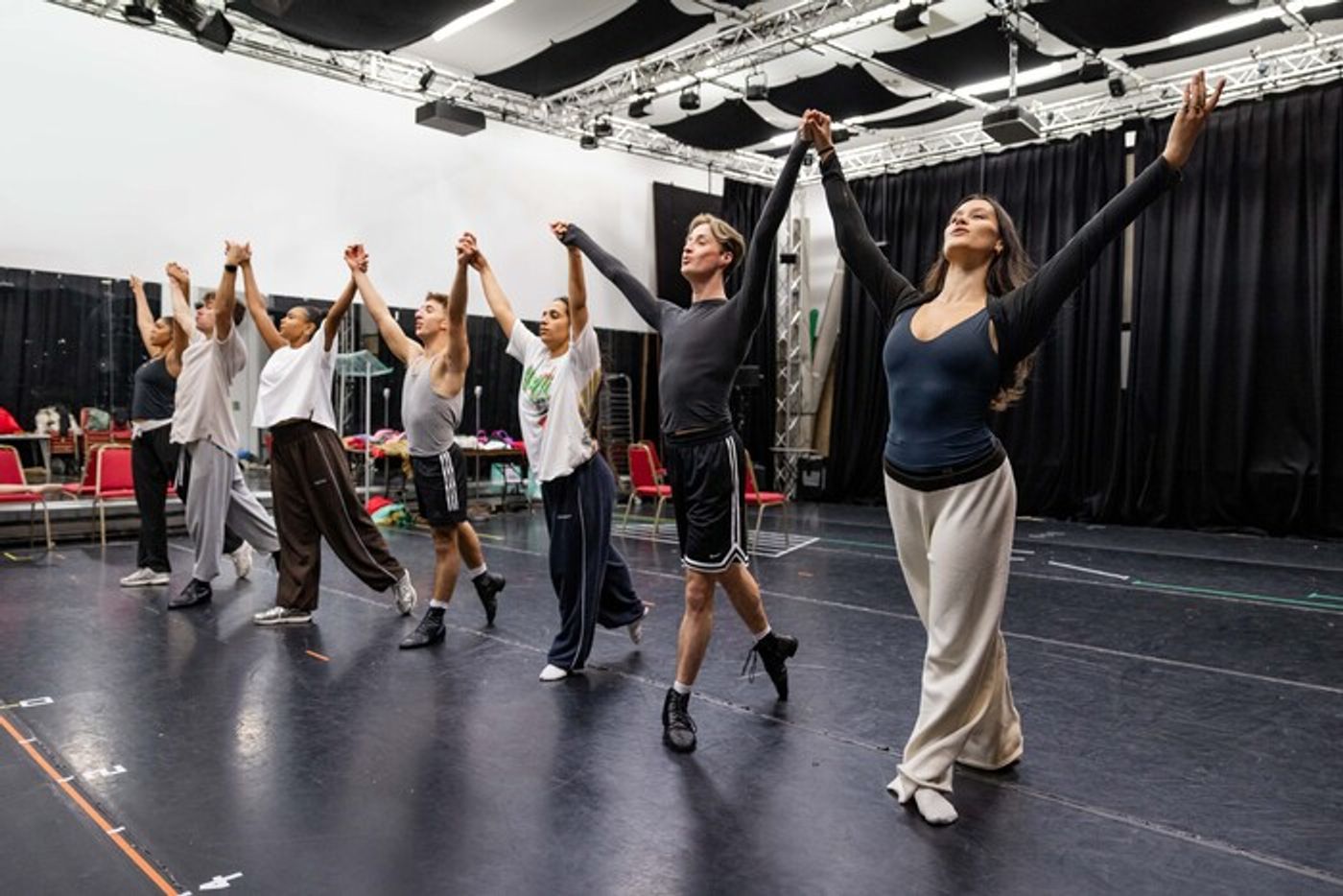 Photos: CINDERELLA Pantomime in Rehearsal at Hackney Empire  Image