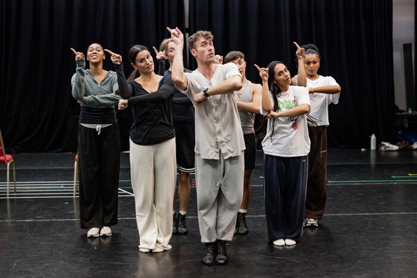 Photos: CINDERELLA Pantomime in Rehearsal at Hackney Empire  Image