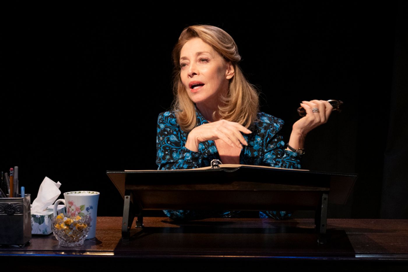 Photos: Sharon Lawrence and Maureen McCormick in PEN PALS  Image