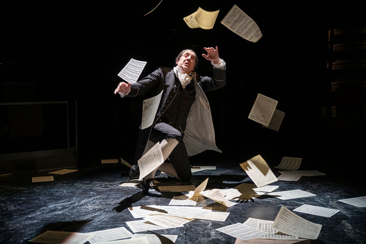 Photos: AMADEUS At Steppenwolf Theatre Company  Image