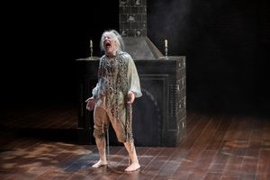 Chris Hutchison Photo