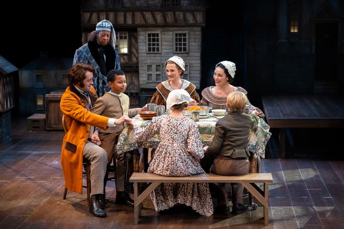 Photos/Video: A CHRISTMAS CAROL At Alley Theatre- First Look! — photo 7 of 9