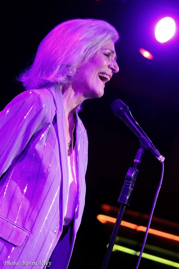 Photos: Karen Mason Performs 'Encore-Nucopia' At Birdland! — photo 14 of 24
