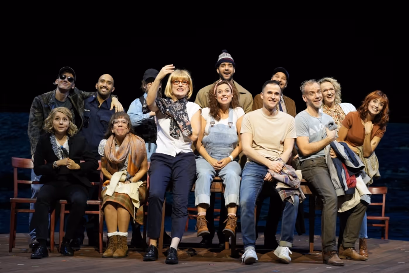 Review: COME FROM AWAY DIE VON WOANDERS at Landestheater Linz  Image