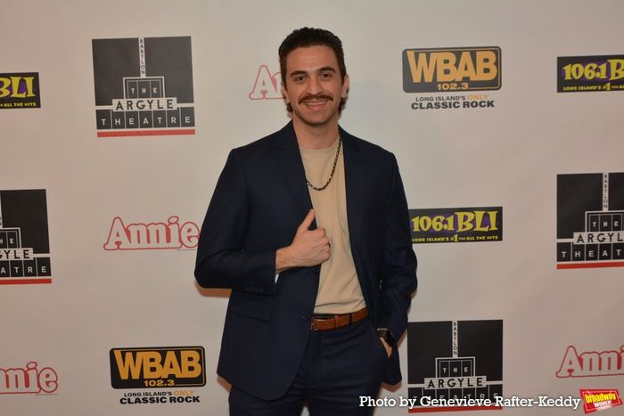 Photos: ANNIE Opens at The Argyle Theatre  Image