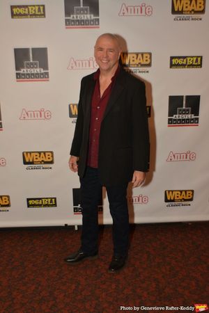 Robert Gallagher Photo