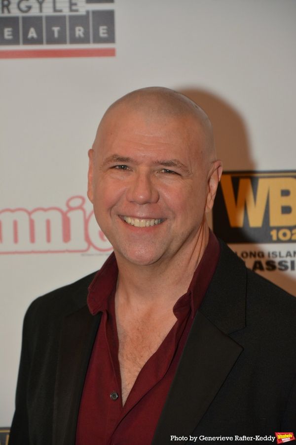 Robert Gallagher Photo