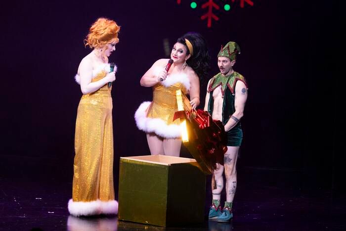 Photos: Jinkx Monsoon and BenDeLaCreme Kick Off 2025 Holiday Tour  Image