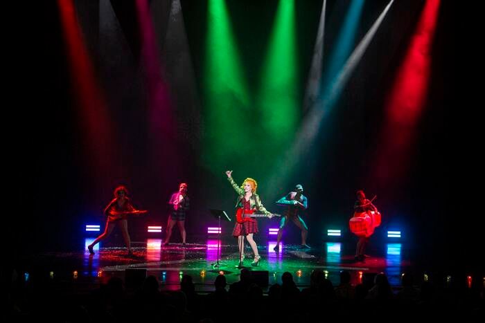 Photos: Jinkx Monsoon and BenDeLaCreme Kick Off 2025 Holiday Tour  Image