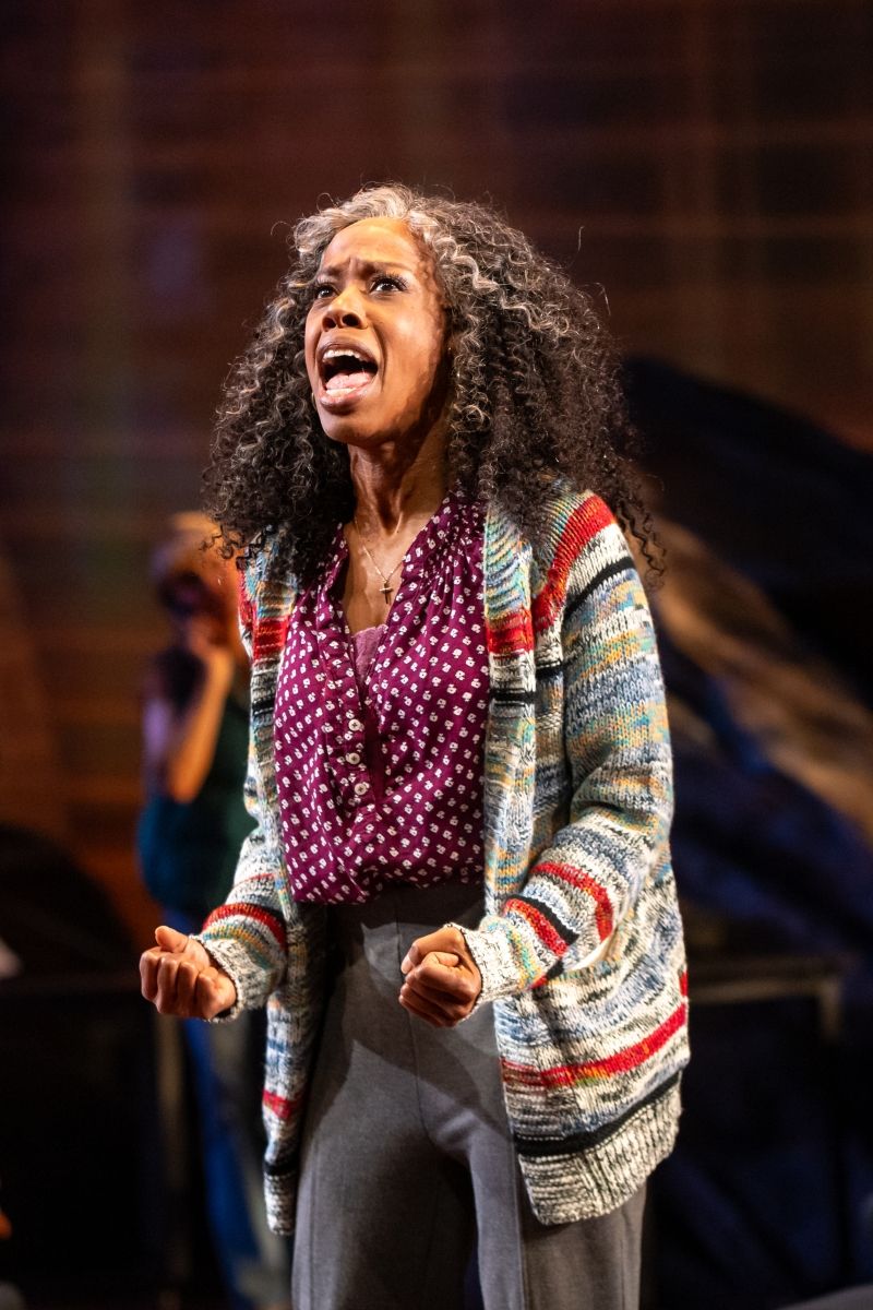 Review: COME FROM AWAY at Milwaukee Repertory Theater Image