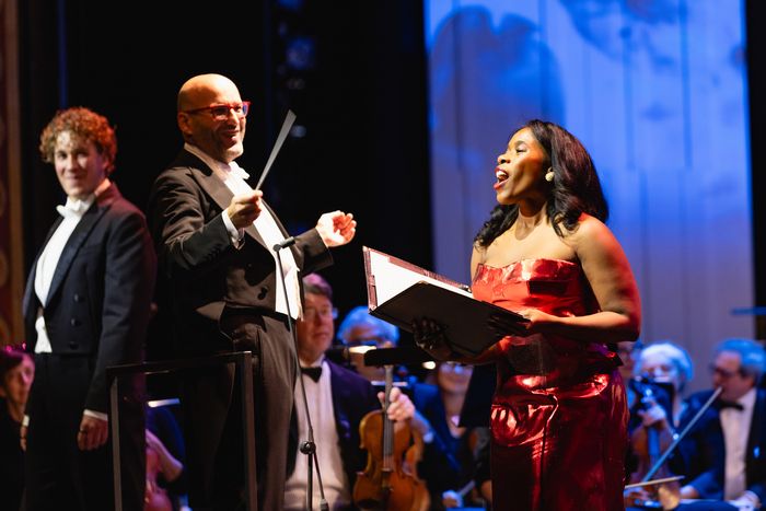 Photos: CARMINA BURANA At Lyric Opera Of Chicago — photo 2 of 11