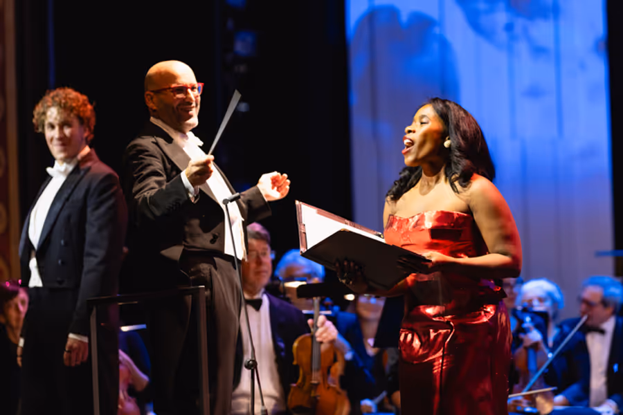 Photos: CARMINA BURANA At Lyric Opera Of Chicago Image