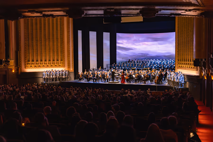 Photos: CARMINA BURANA At Lyric Opera Of Chicago Image