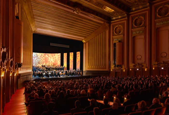 Photos: CARMINA BURANA At Lyric Opera Of Chicago — photo 11 of 11