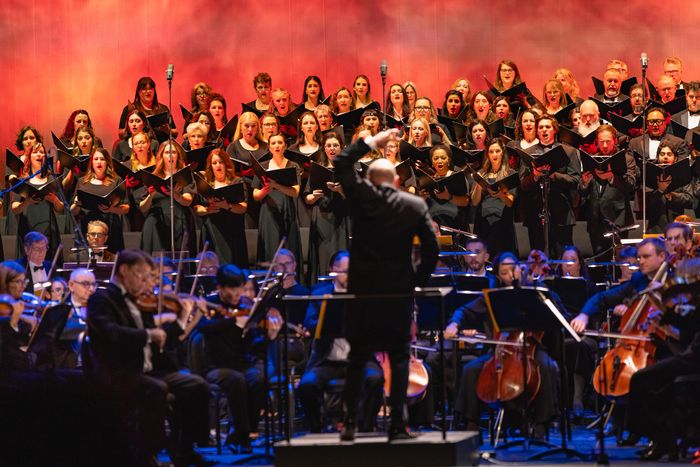 Photos: CARMINA BURANA At Lyric Opera Of Chicago — photo 6 of 11
