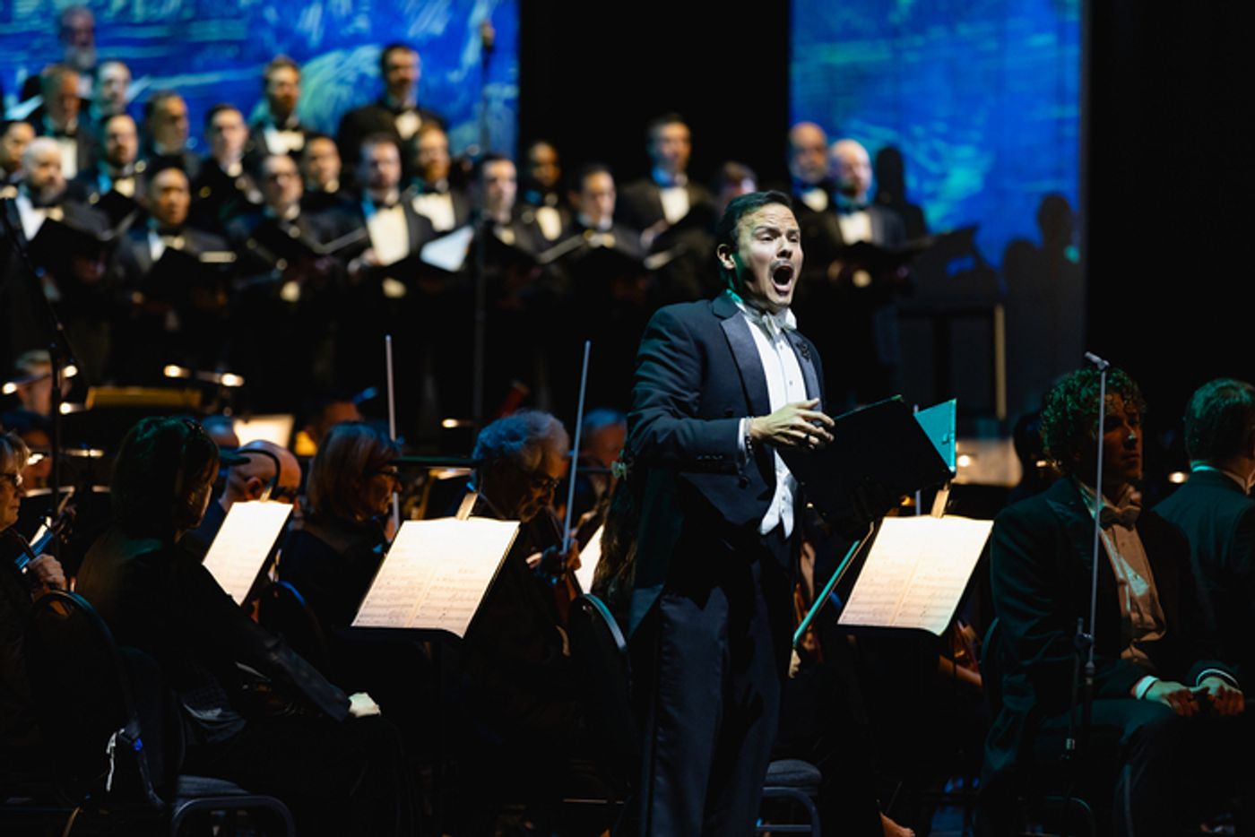 Photos: CARMINA BURANA At Lyric Opera Of Chicago  Image