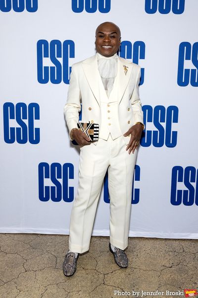 Nathan Lee Graham Photo
