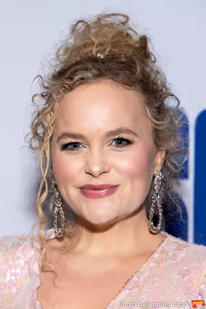 Amanda Jane Cooper @ BroadwayWorld Amanda Jane Cooper Photo