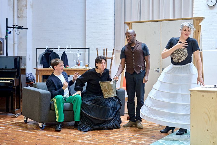 Photos: OH, MARY! Prepares for Its West End Premiere Image