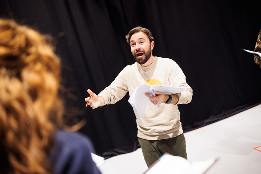 Photos: Reading Rep Theatre Releases First Rehearsal Photos for A CHRISTMAS CAROL Image