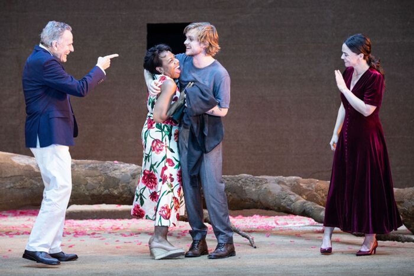 Photos: Bryan Cranston and More in ALL MY SONS  Image