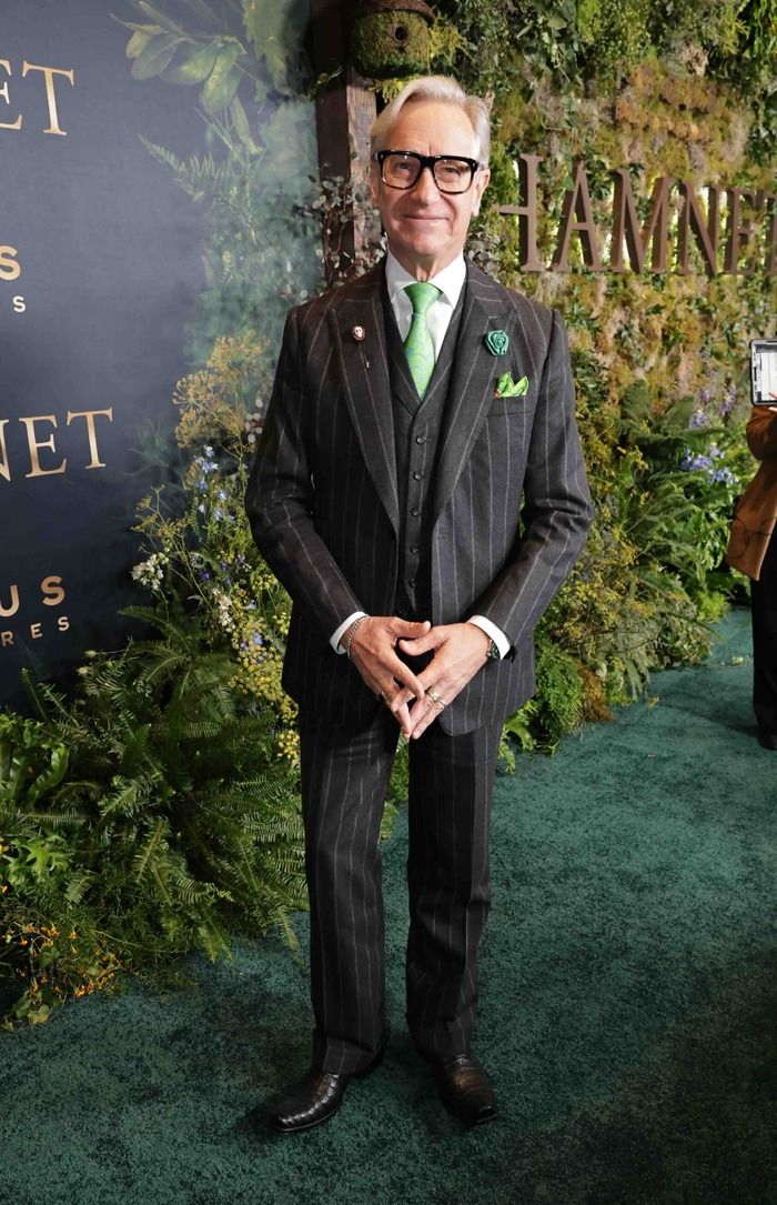 Photos: HAMNET Holds Los Angeles Premiere with Jessie Buckley, Steven Spielberg, & More  Image