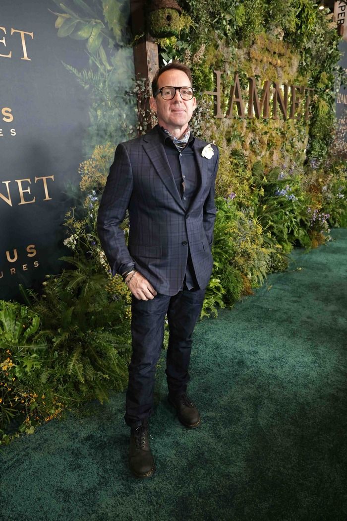 Photos: HAMNET Holds Los Angeles Premiere with Jessie Buckley, Steven Spielberg, & More  Image