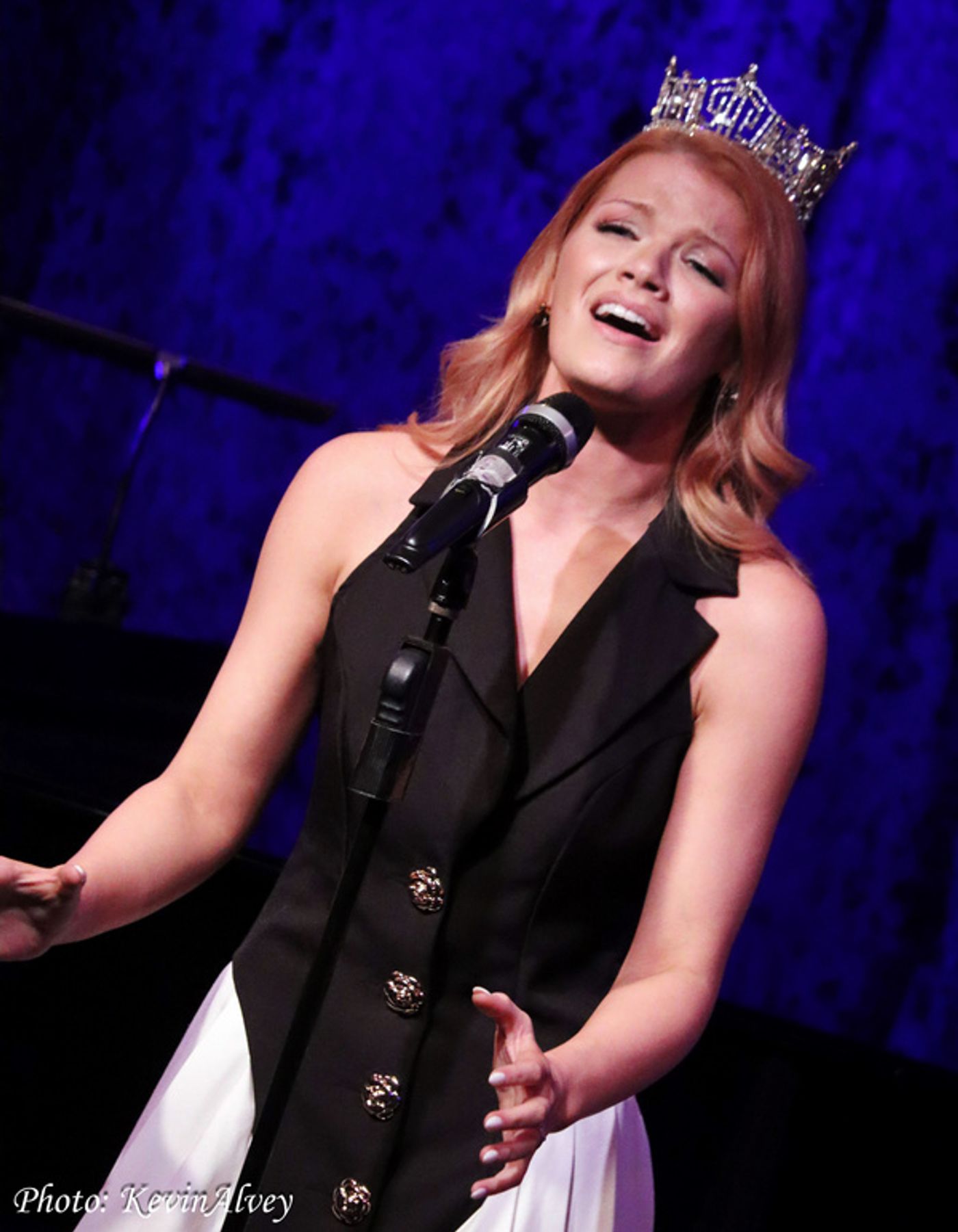 Photos: Miss America Pays A Visit To JIM CARUSO'S CAST PARTY  Image