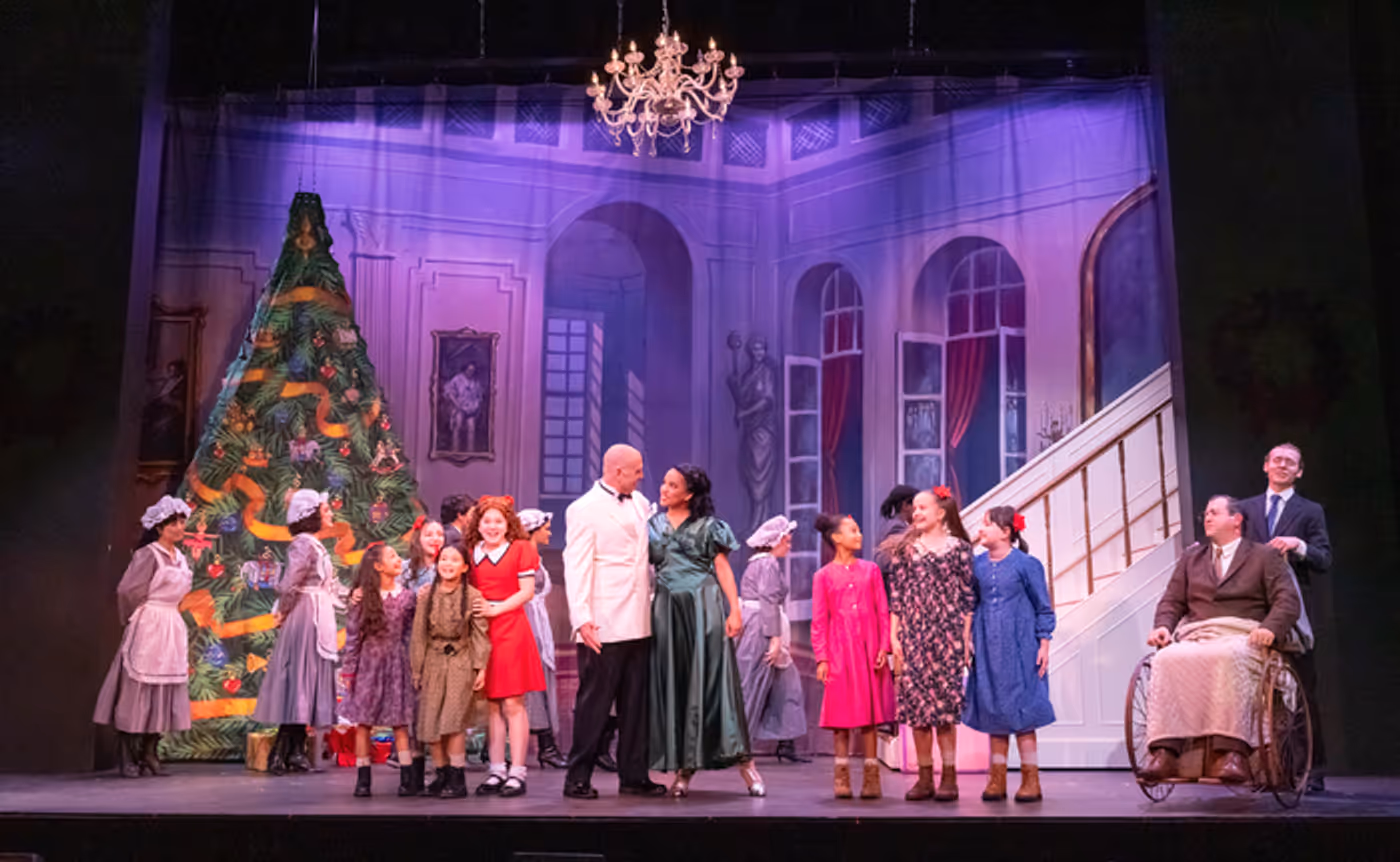 Photos: First Look at ANNIE At The Argyle Theatre  Image