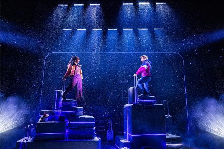 Two Strangers (Carry a Cake Across New York) Production Photo