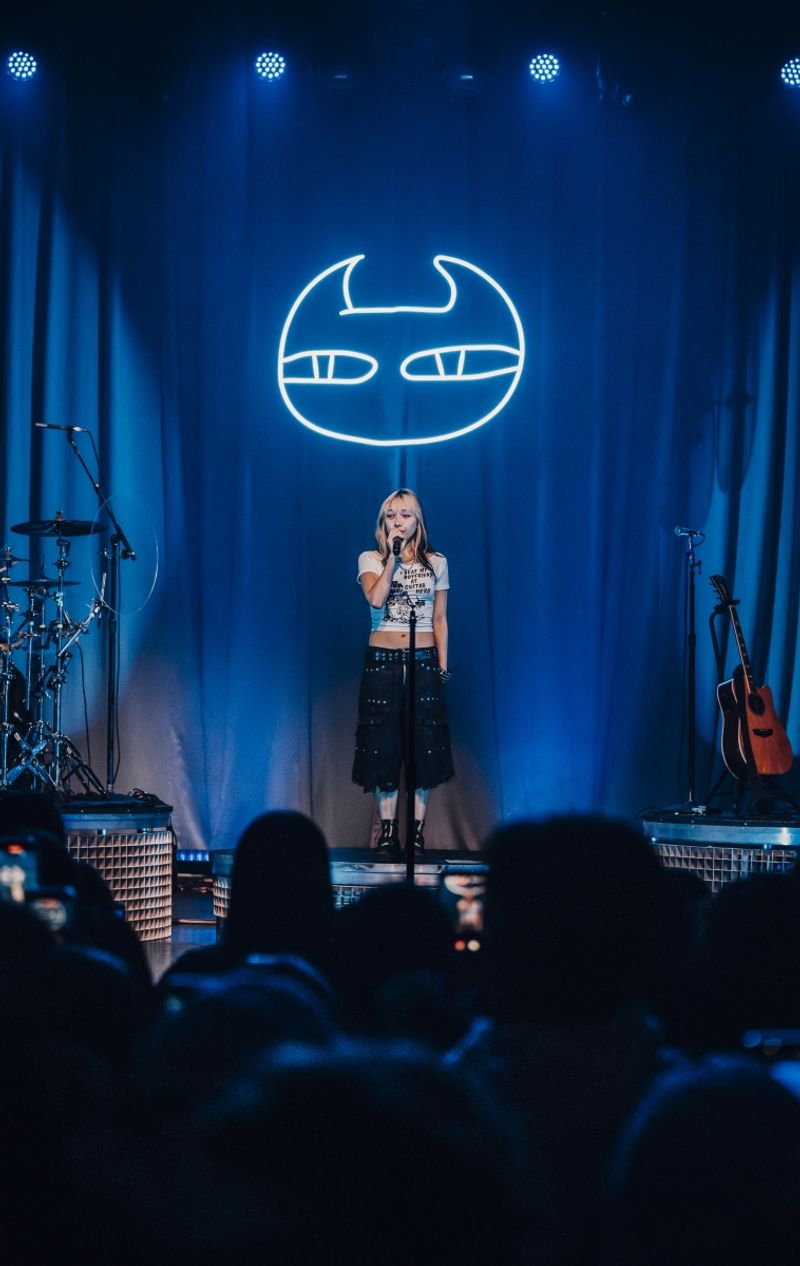 Review: Hannah Bahng Brings The MISUNDERSTOOD WORLD TOUR to Vancouver Image