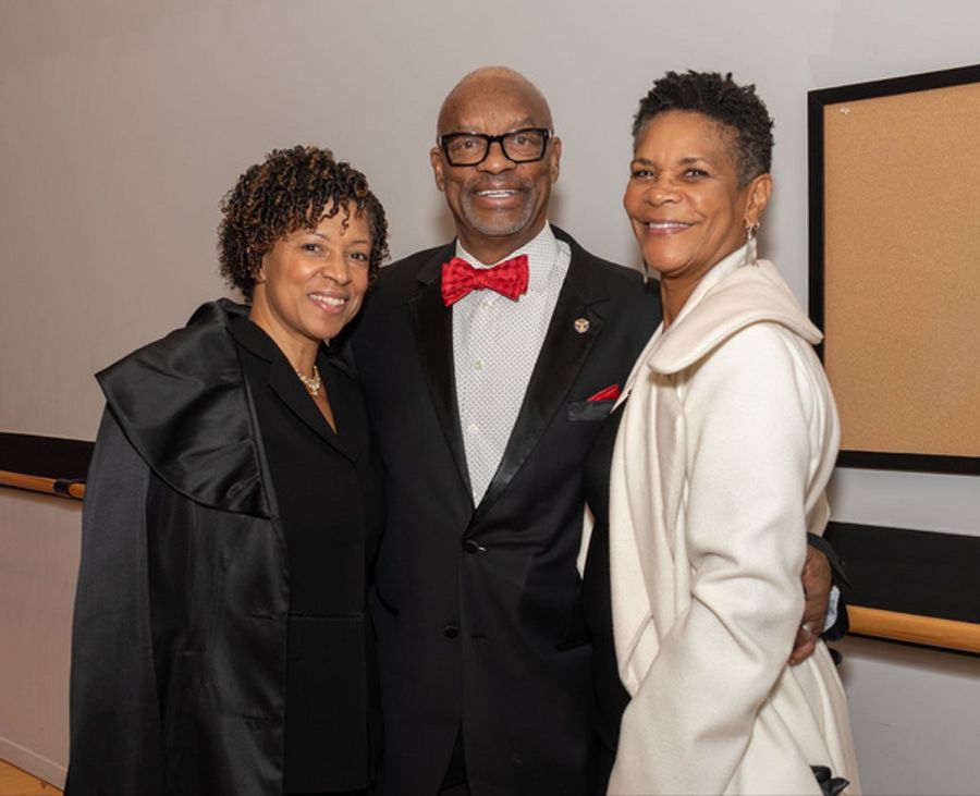 Photos: Crossroads Launches 47th Season With Benefit Event And Performance Of CRUMBS FROM THE TABLE OF JOY Image