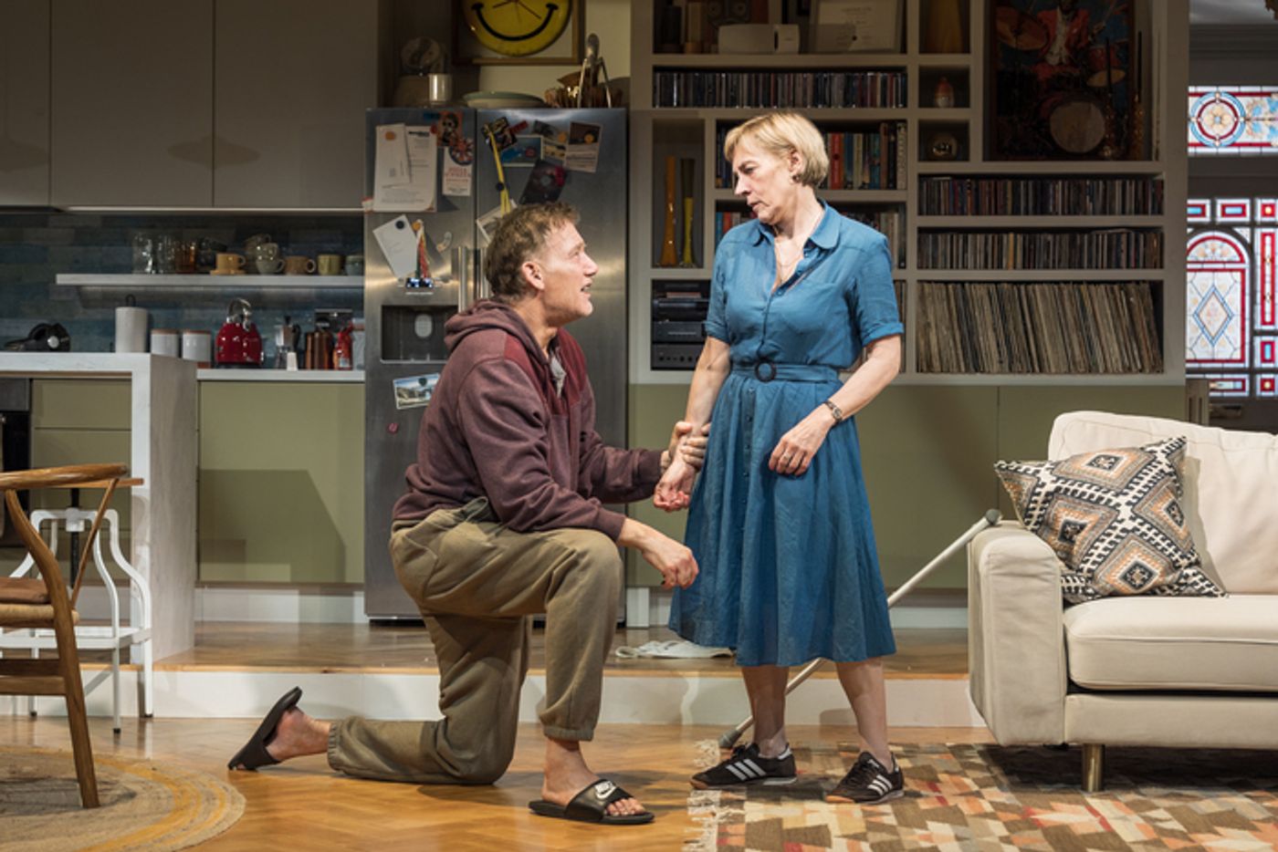 Photos: Clive Owen and Saskia Reeves Star In END At The National Theatre  Image