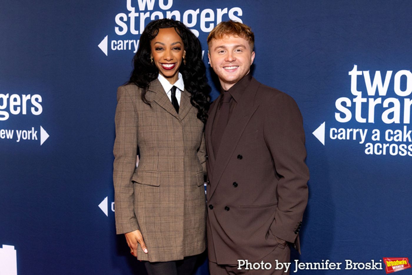 Photos: On The Opening Night Red Carpet For TWO STRANGERS CARRY A CAKE ACROSS NEW YORK  Image