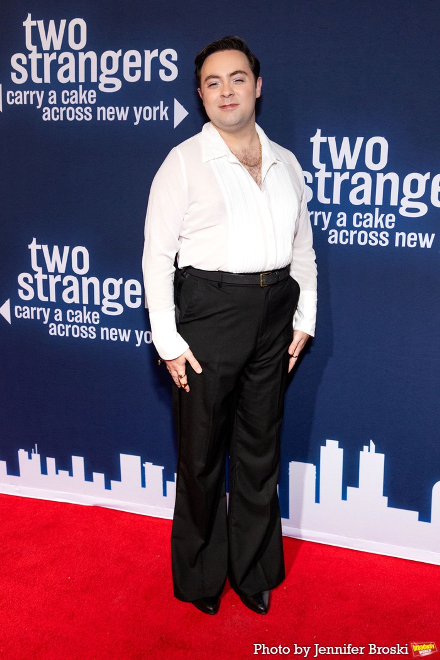 Photos: On The Opening Night Red Carpet For TWO STRANGERS CARRY A CAKE ACROSS NEW YORK  Image