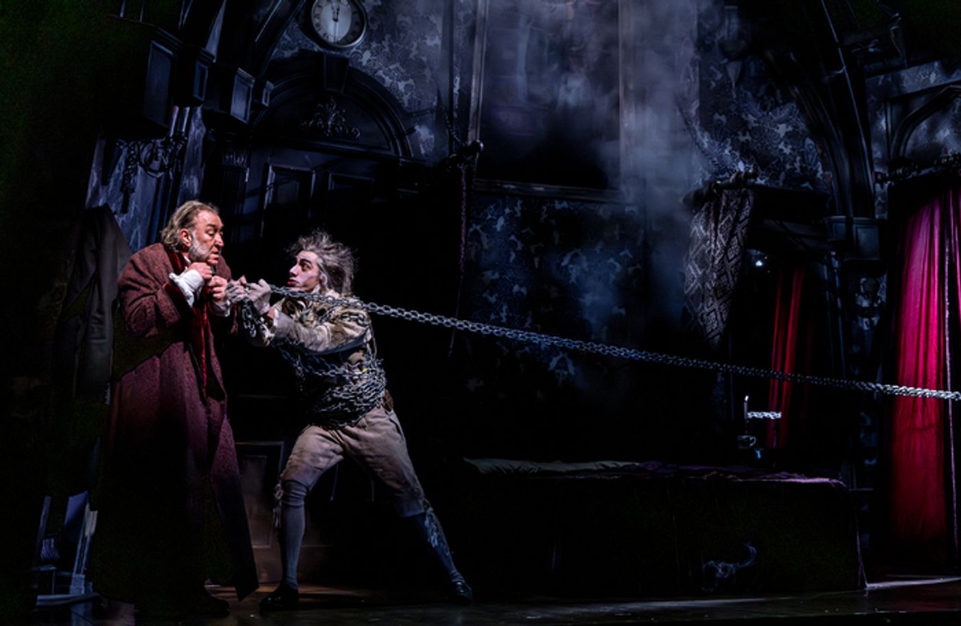 Photos: A CHRISTMAS CAROL At Goodman Theatre  Image