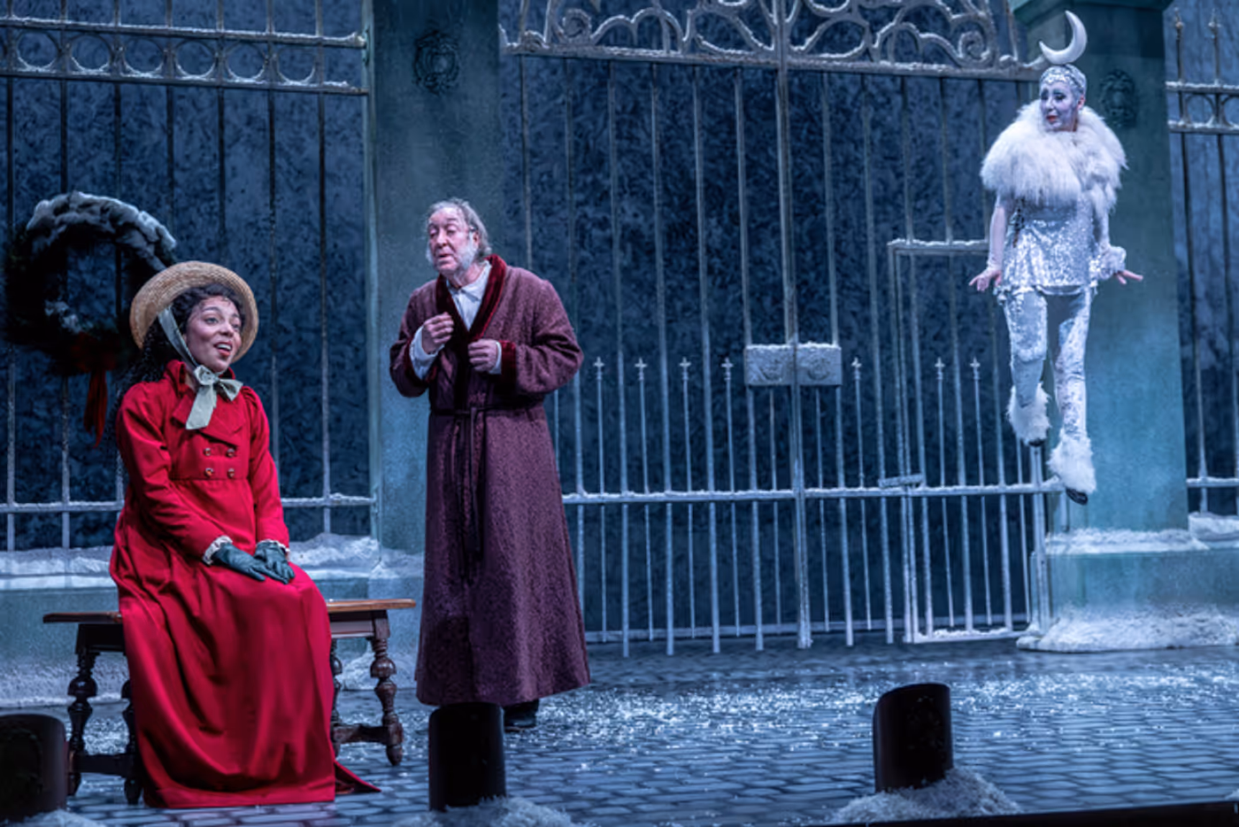 Photos: A CHRISTMAS CAROL At Goodman Theatre  Image