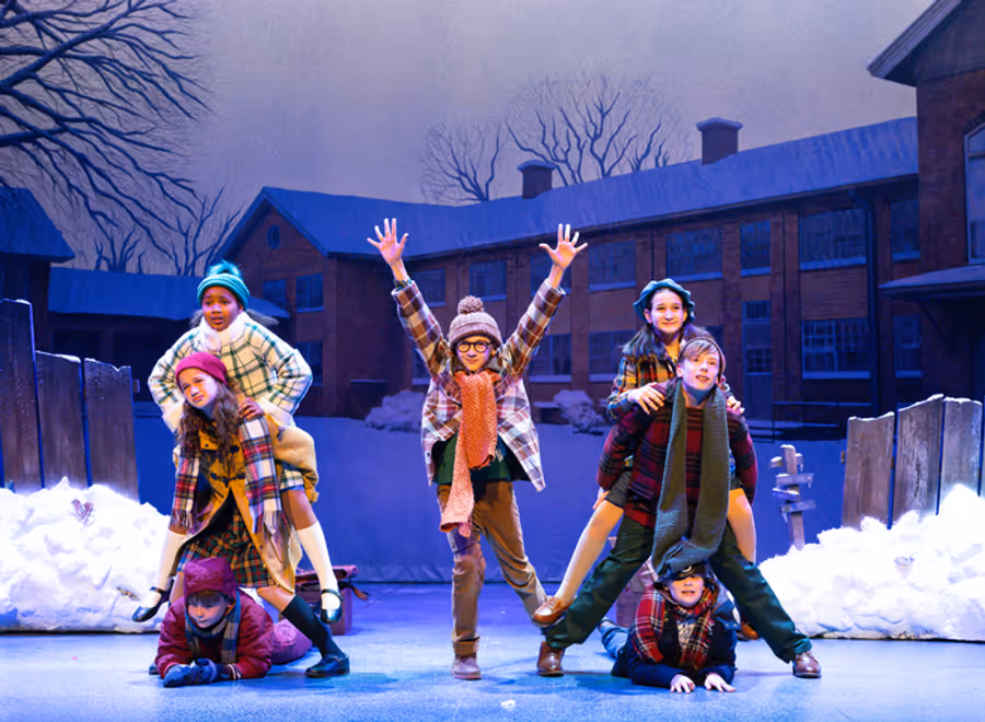 Exclusive Photos: First Look at A CHRISTMAS STORY at Walnut Street Theatre Image