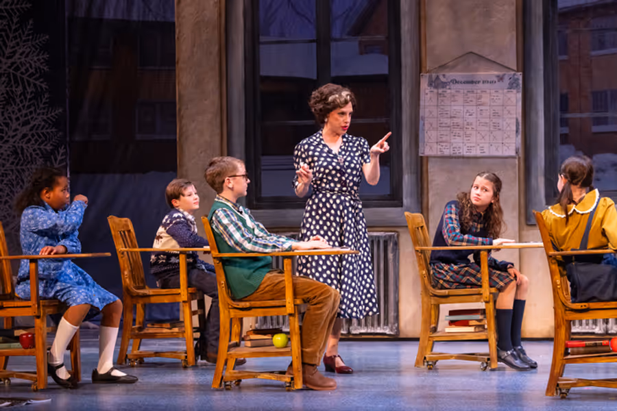 Exclusive Photos: First Look at A CHRISTMAS STORY at Walnut Street Theatre Image
