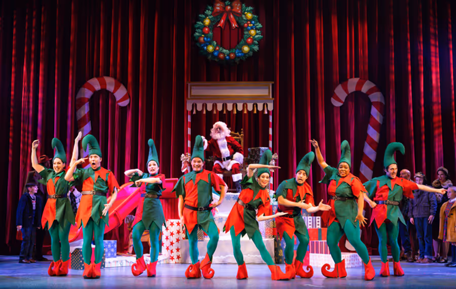 Exclusive Photos: First Look at A CHRISTMAS STORY at Walnut Street Theatre Image