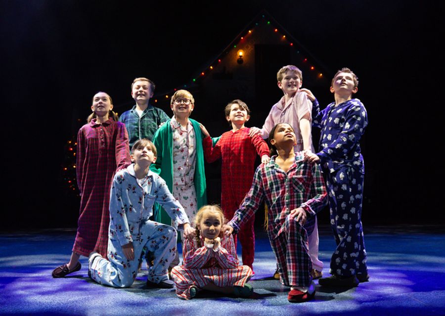Exclusive Photos: First Look at A CHRISTMAS STORY at Walnut Street Theatre Image