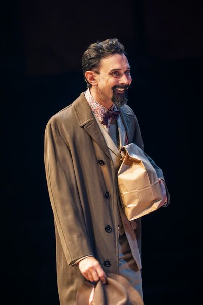 Tom Kanji Photo