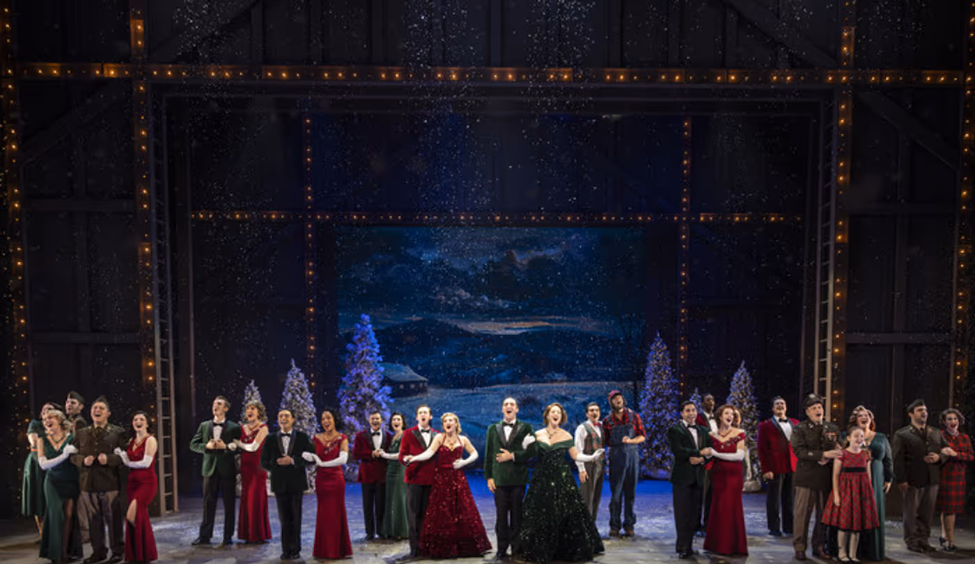 Photos: Irving Berlin’s WHITE CHRISTMAS at the Paramount Theatre Photos: Irving Berlin’s WHITE CHRISTMAS at the Paramount Theatre Image