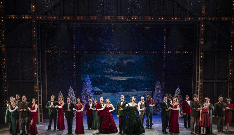 Photos: Irving Berlin’s WHITE CHRISTMAS at the Paramount Theatre Image