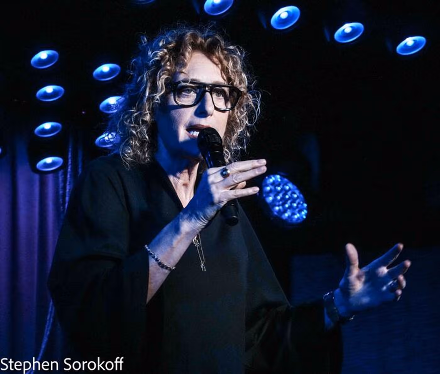 Review: Jamie deRoy Marks 35 Years of JAMIE DEROY & FRIENDS  Image