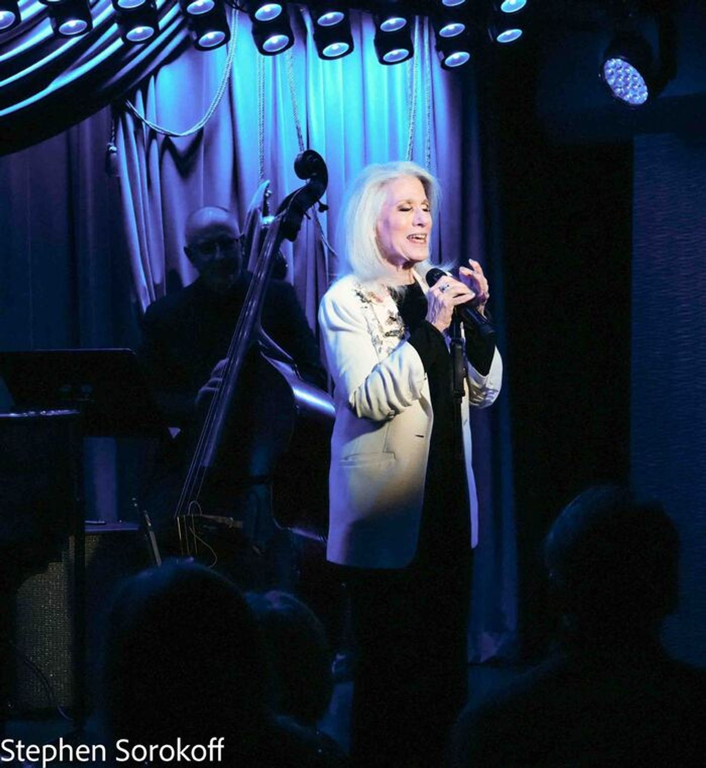 Review: Jamie deRoy Marks 35 Years of JAMIE DEROY & FRIENDS  Image