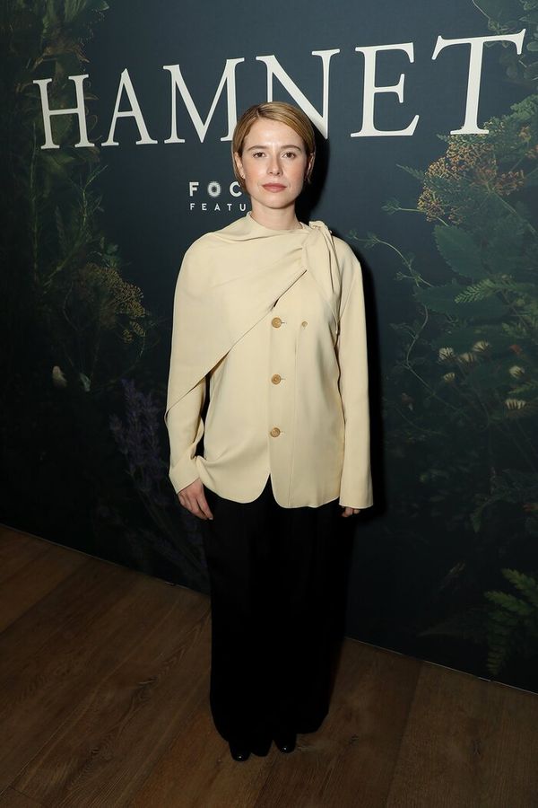 Jessie Buckley
 Photo